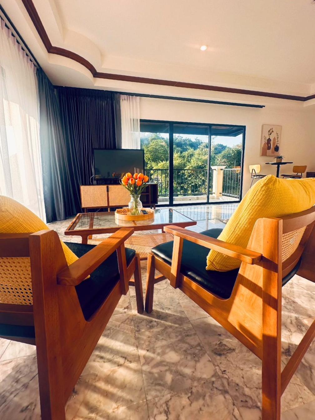 Ocean Pie Phuket - Adult Only Hotel Rawai Buitenkant foto