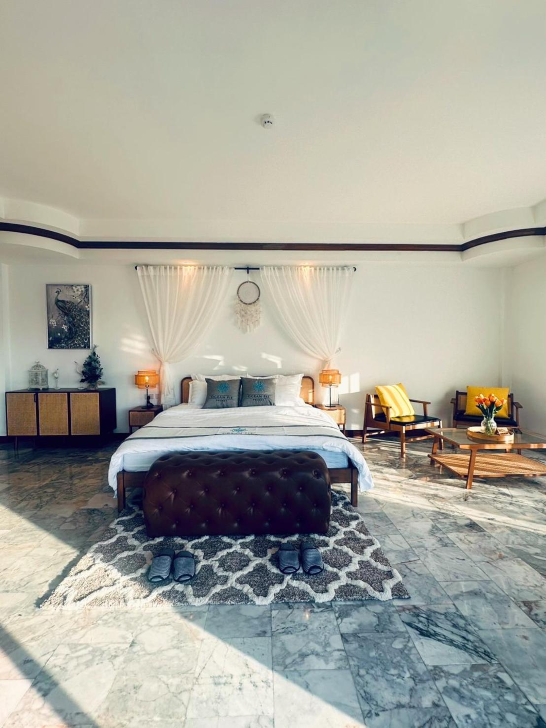Ocean Pie Phuket - Adult Only Hotel Rawai Buitenkant foto